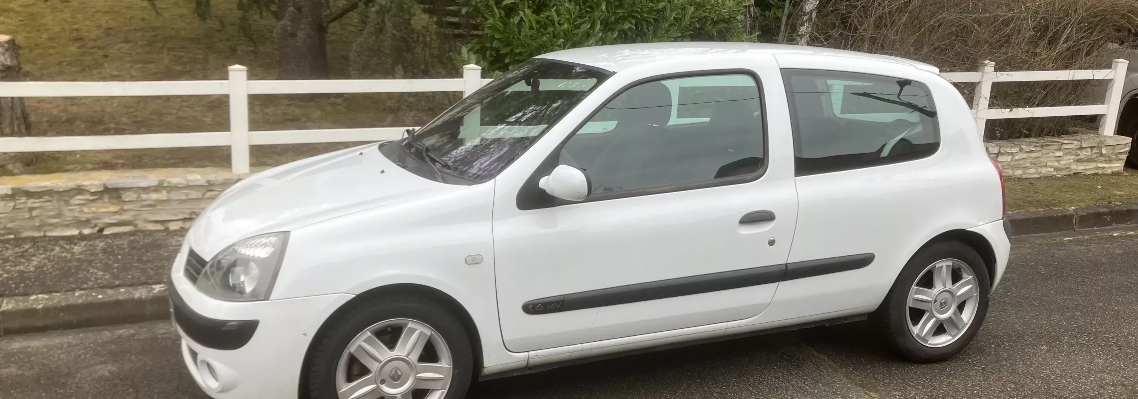 CLIO 2 1.6 16V 110 DYNAMIQUE