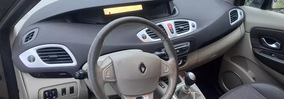 SCENIC 3  1.9 dCi 130 PRIVILEGE