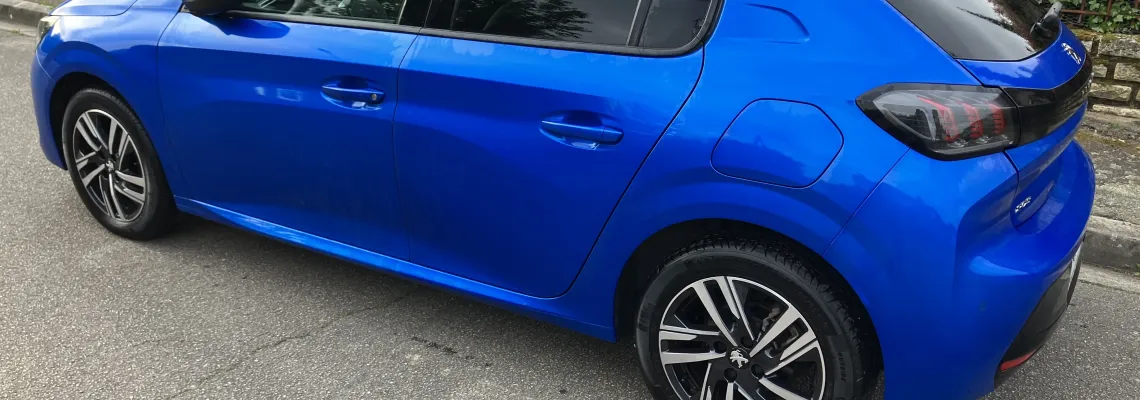 208 1.2 100 ALLURE PACK ESSENCE